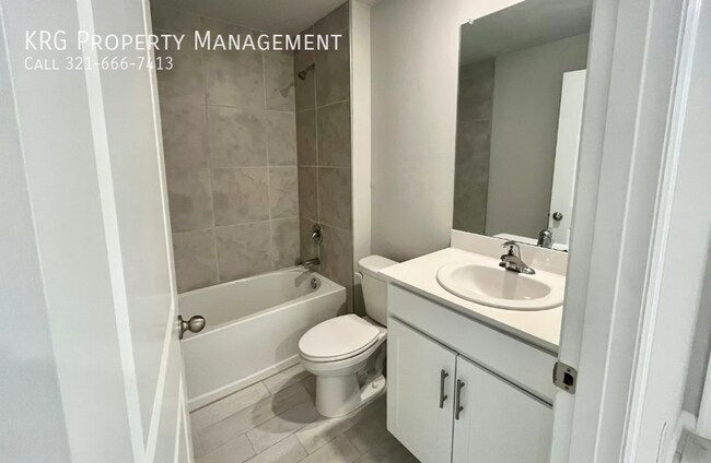 Building Photo - 5029 S Rosebud Cir