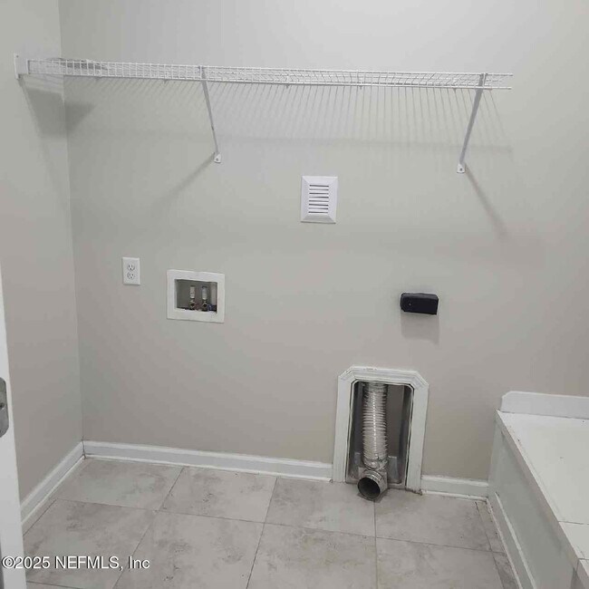 Building Photo - 97389 Harbor Concourse Cir