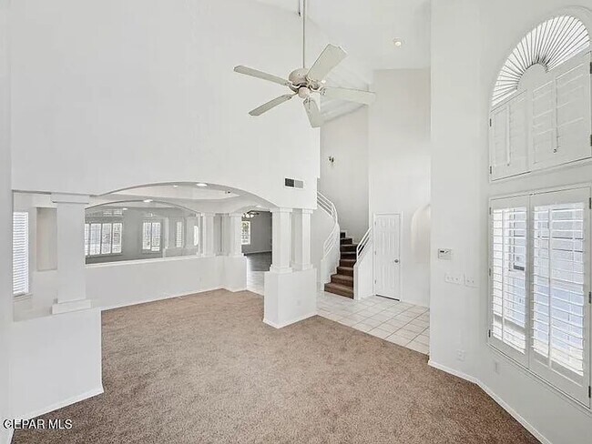 Building Photo - 659 Jeanny Marie Ct