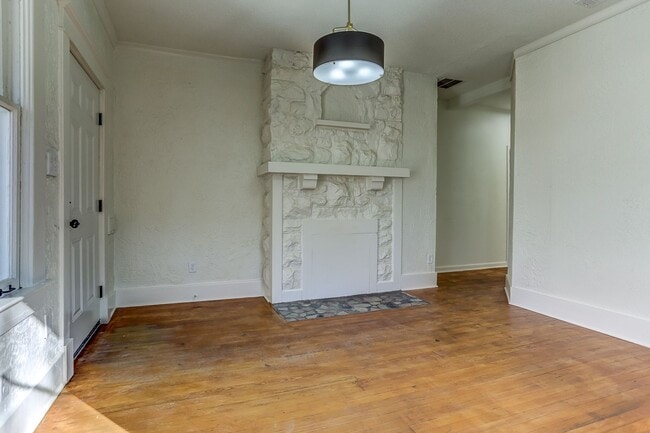 Building Photo - Beautiful 4-Bedroom Home in Memphis – Spac...