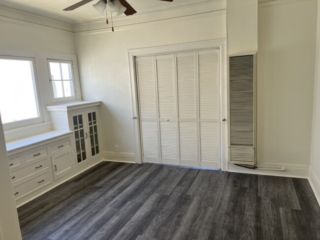 Dining Room - 2327 3rd Ave