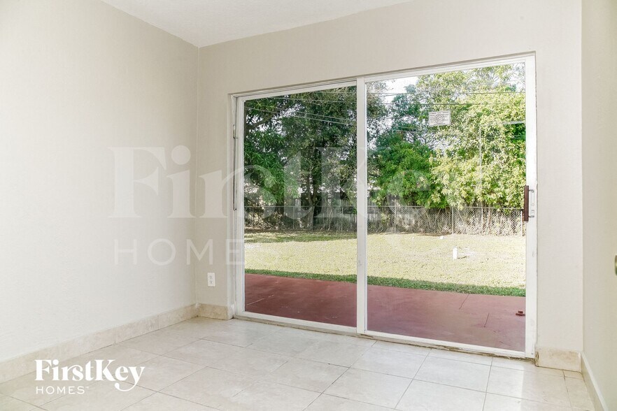 Building Photo - 2441 NW 182nd Terrace