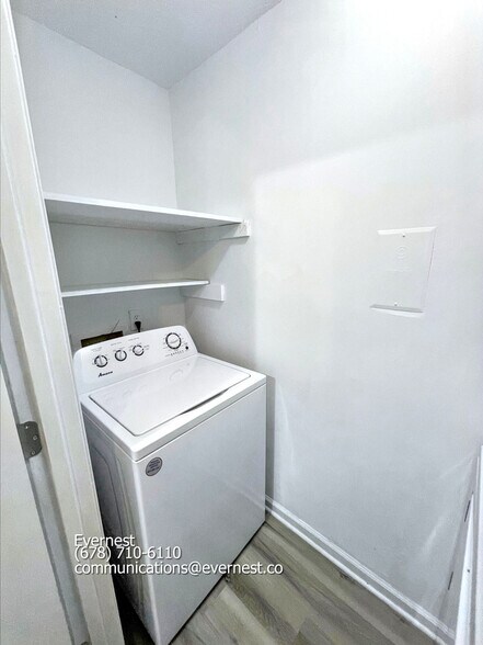 Building Photo - 483 Ellenwood Dr