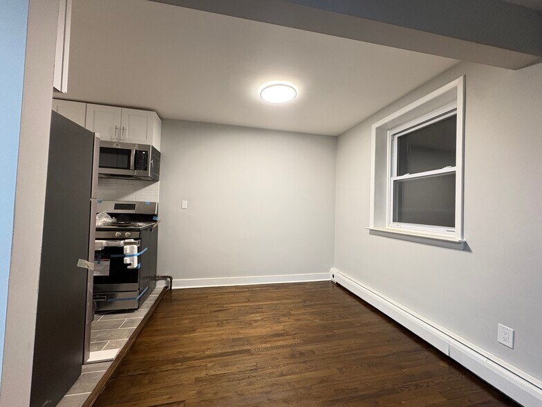 73 Western Ave 18 - 71 Western Ave