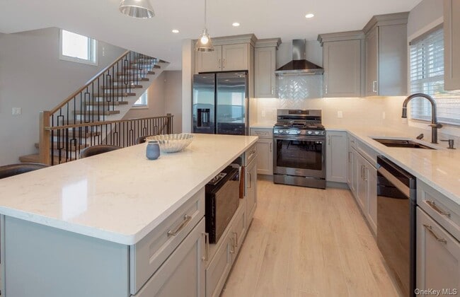 Building Photo - 15A Oakhurst Rd