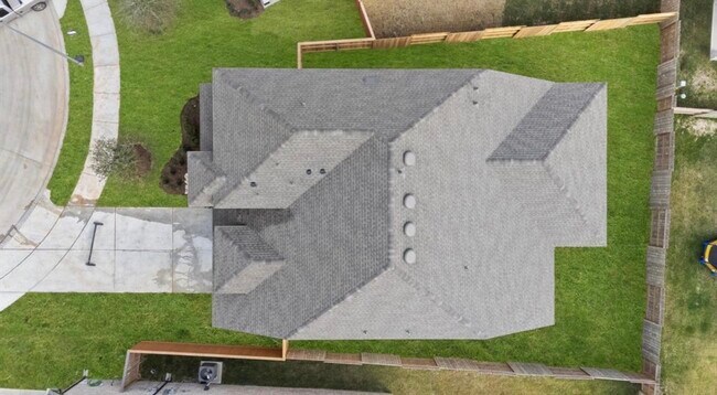 Building Photo - 2912 Clf Rdg Ln