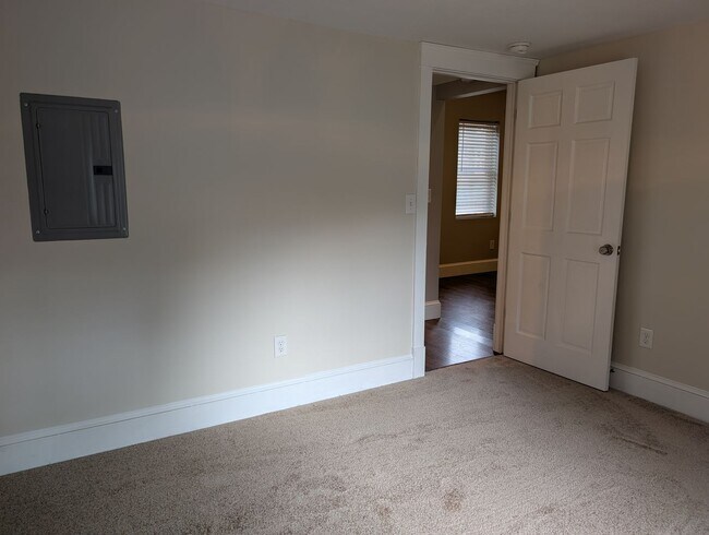 Building Photo - 2484 W 10th St