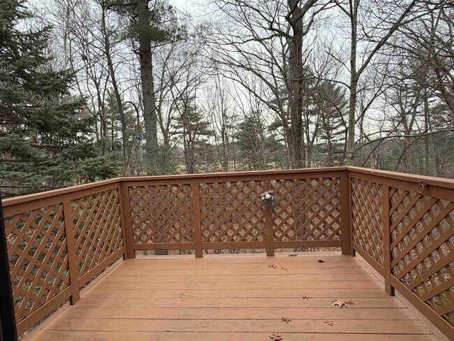 Building Photo - 17 Bayberry Dr