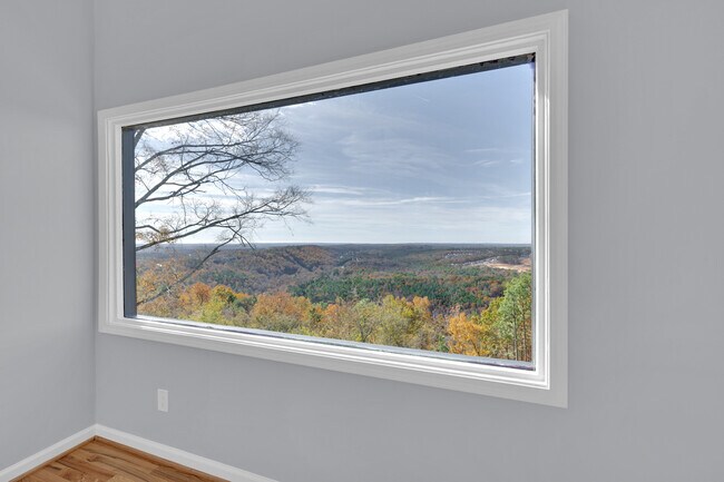 Building Photo - 294 Shades Crest Rd