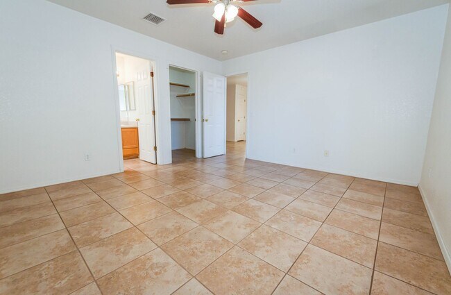 Building Photo - 1083 Desert Oak Pl