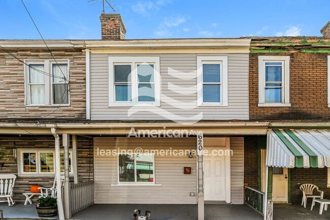 Building Photo - 620 E 17th Ave