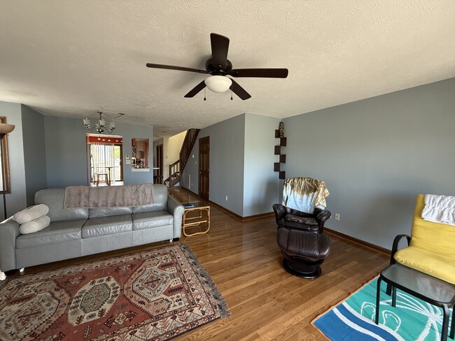 Building Photo - 4016 Fairway Lakes Dr