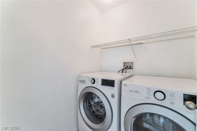 Building Photo - 6635 Weeping Pine St