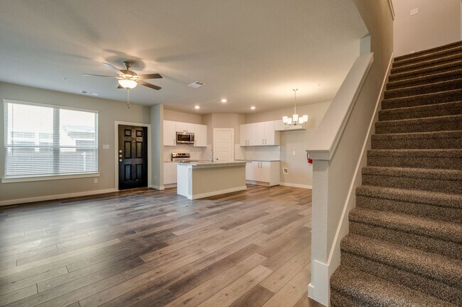 Building Photo - GORGEOUS 2 BEDROOM FOUR PLEX LOCATED IN MIDLOTHIAN ISD!