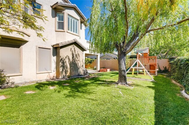 Building Photo - 11797 Golden Moments Ave