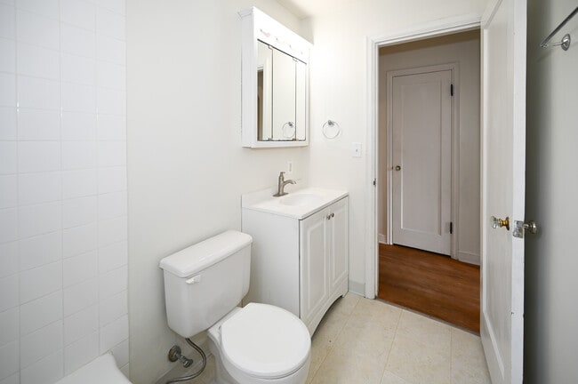 Building Photo - 1221 8th Ave NW