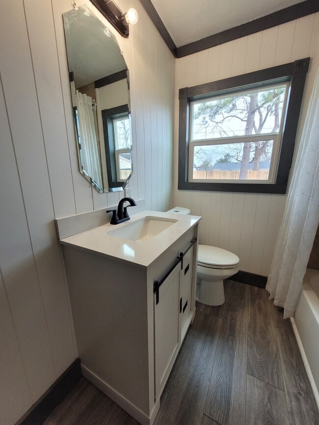 Building Photo - 7617 Delavan Dr