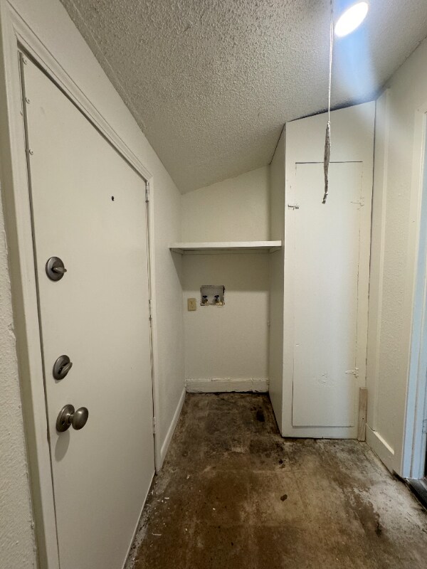 Building Photo - 311 Flournoy Dr