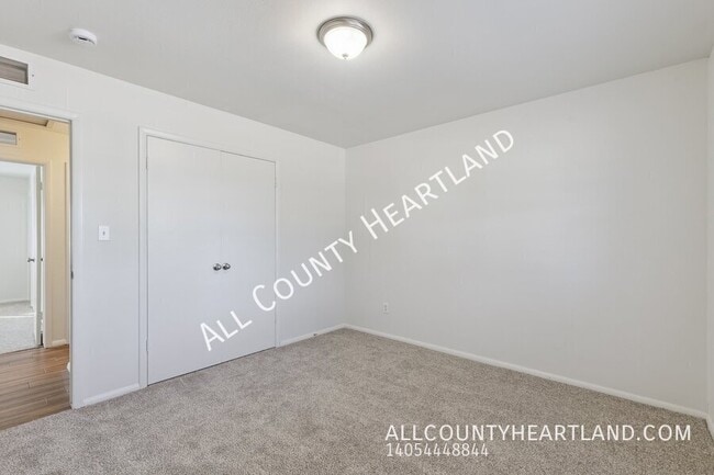 Building Photo - 4236 NW 48th St