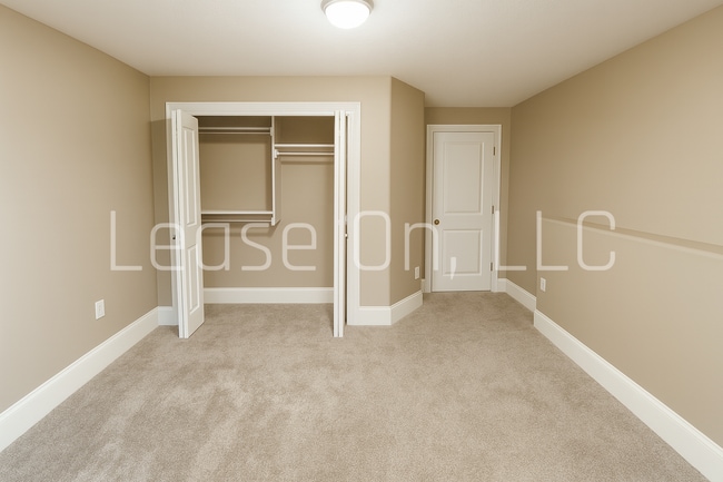 Building Photo - 7453/57 Summerside