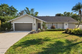 Building Photo - 194 Wickliffe Dr