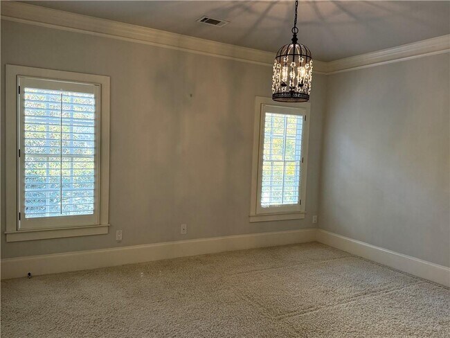 Building Photo - 2617 Canterbury Trail