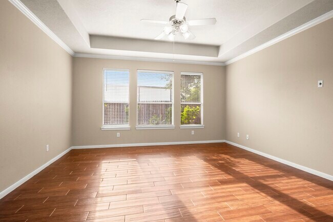 Building Photo - 17439 Memorial Mills Dr