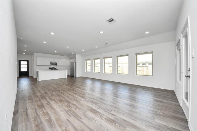 Building Photo - 1351 Antigua Dr