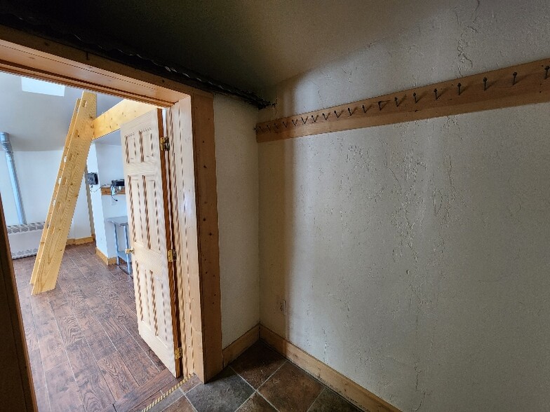 Building Photo - 146 Yonley