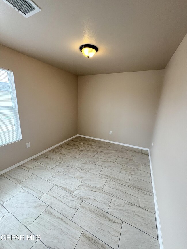 Building Photo - 4640 Vesta Loop Ct