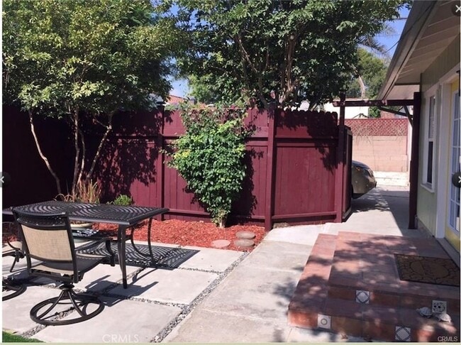 Building Photo - 3577 Gundry Ave