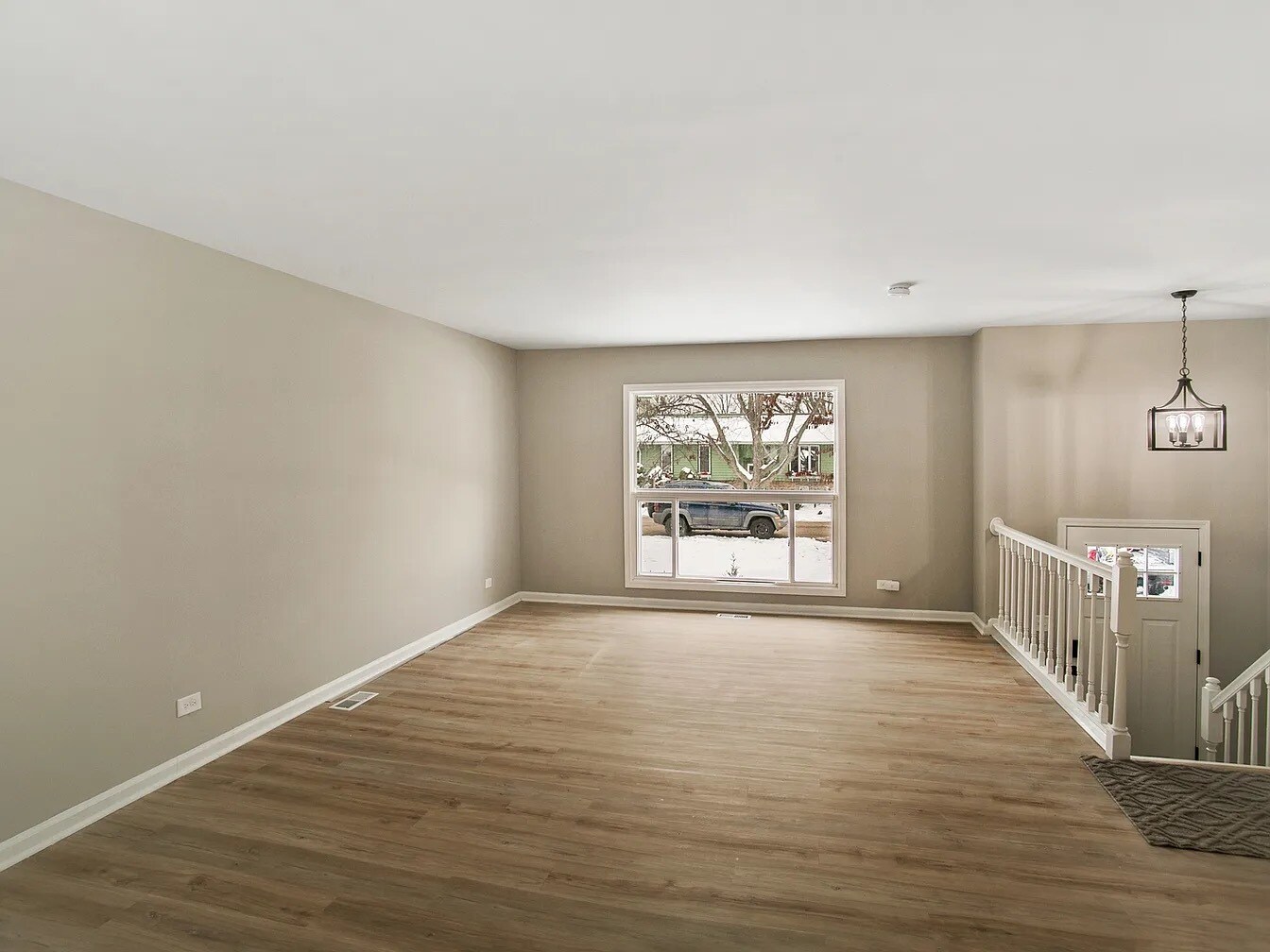 Building Photo - 574 Cochise Pl