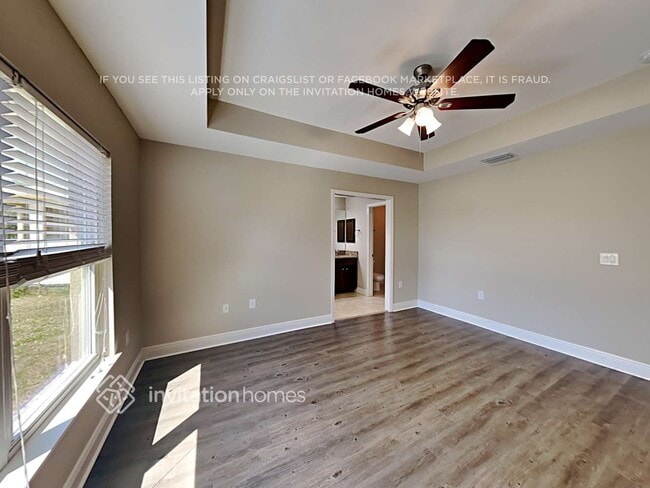 Building Photo - 27295 Deep Creek Blvd