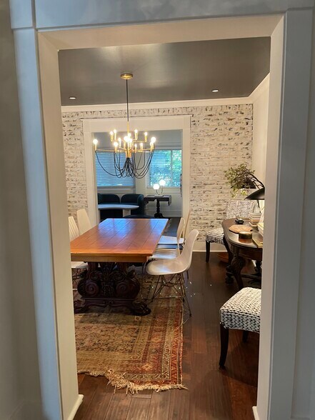 Building Photo - 134 Elysian Way NW