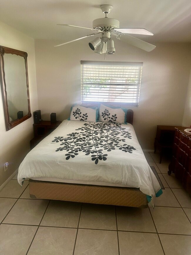 Building Photo - 4804 NW 49th Ct