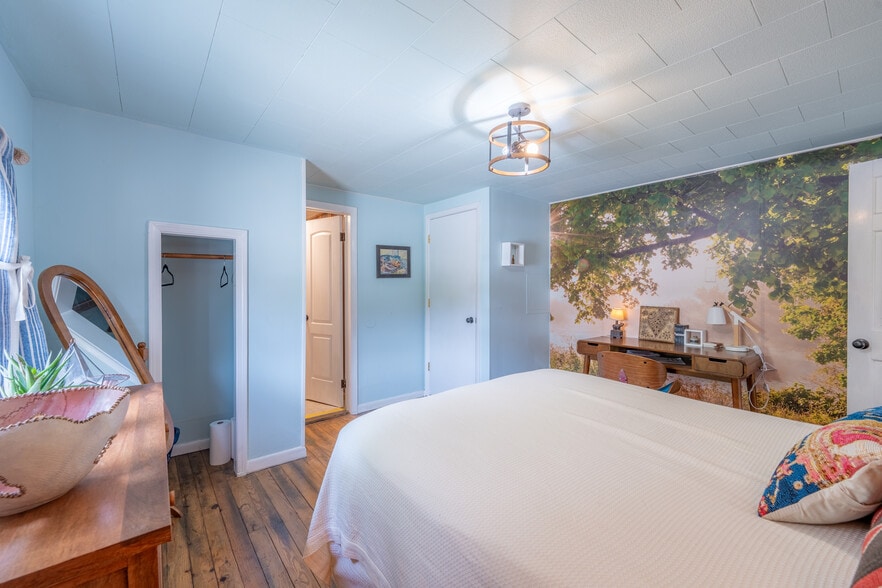 Building Photo - 1101 S Rogers St