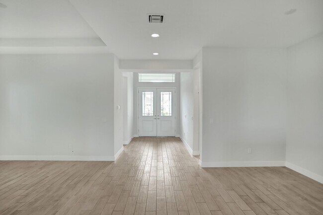 Building Photo - New House for Rent