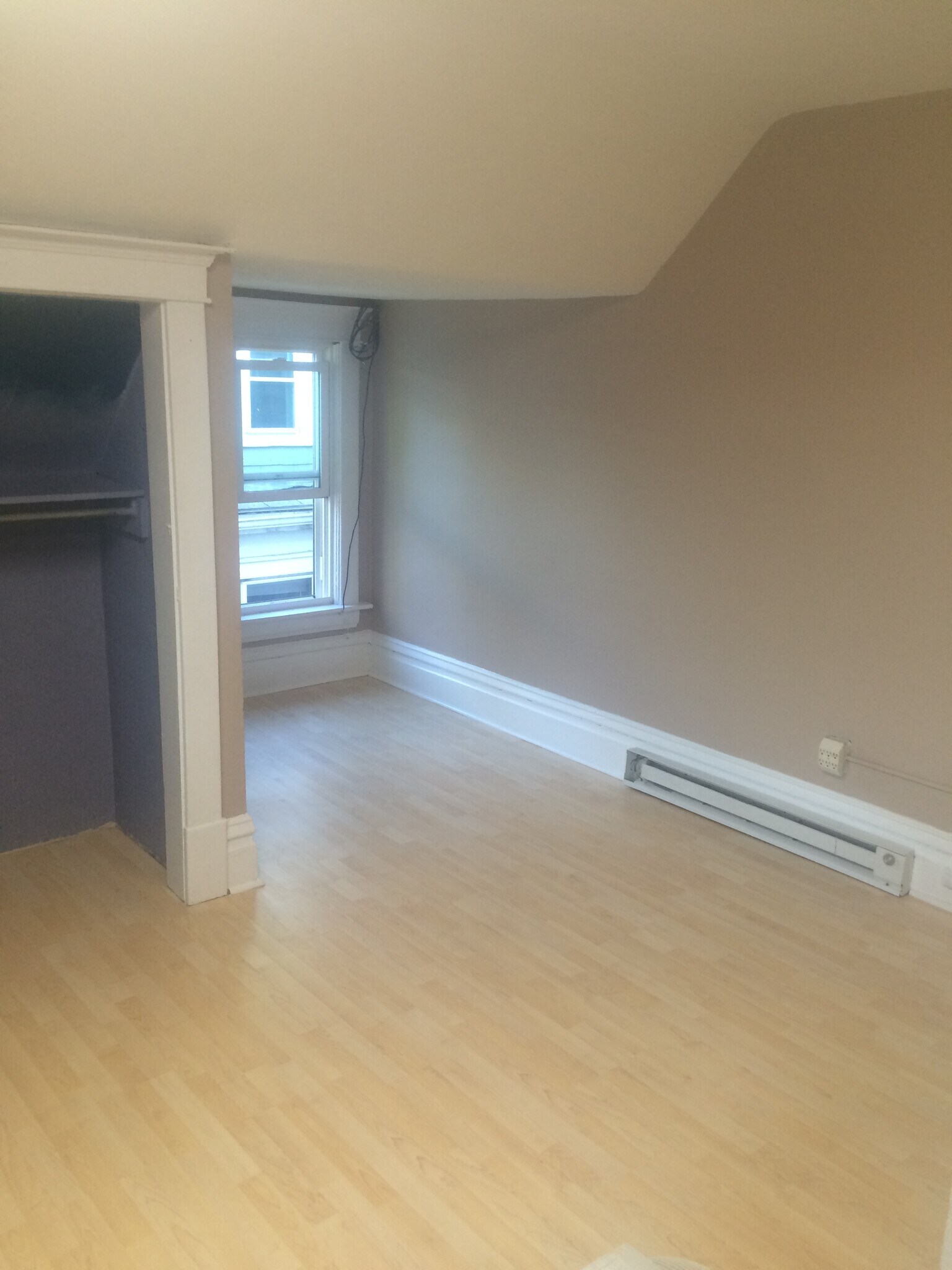 Building Photo - 312 Cobun Ave