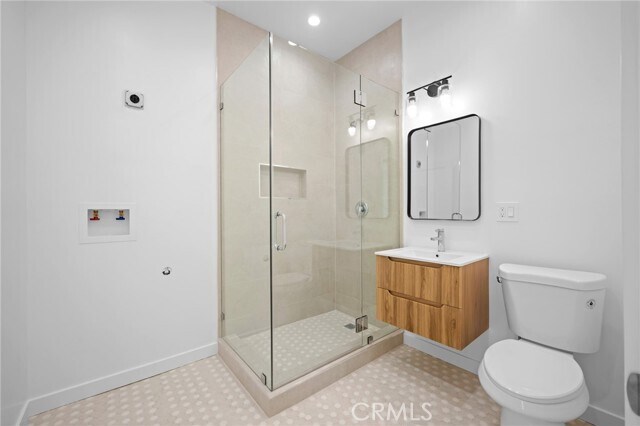 Building Photo - 10943 Nassau Ave