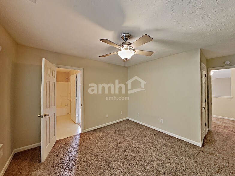 Building Photo - 1714 English Ivey Ln