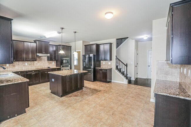 Building Photo - 1357 Highwoods Pass