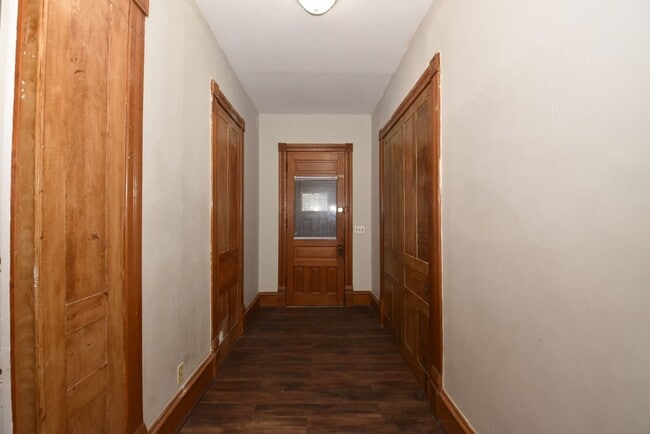 Building Photo - 510 S St Joseph St