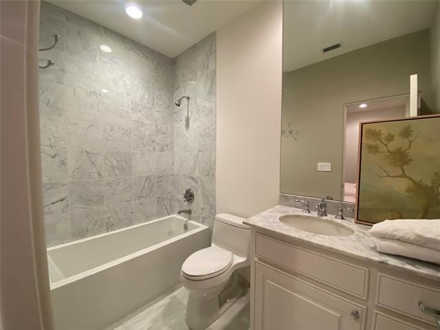 Building Photo - 5110 Elsby Ave