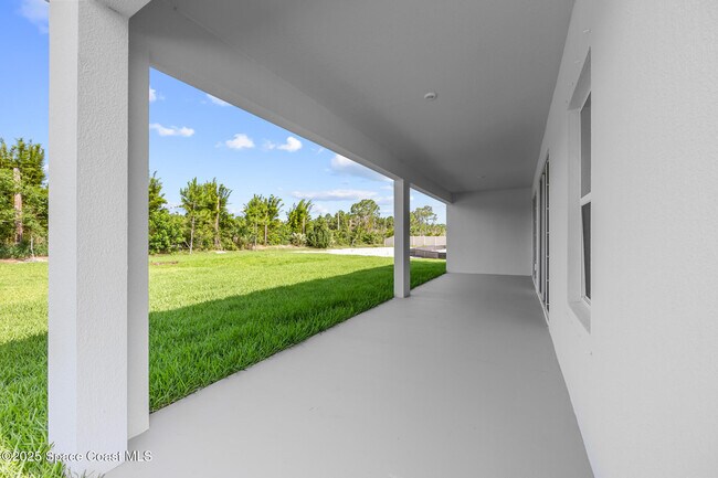 Building Photo - 6266 Moonrise Dr