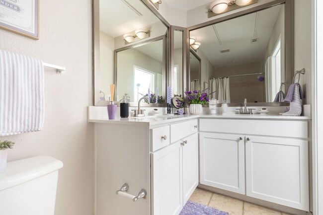 Building Photo - 4001 Fannin St