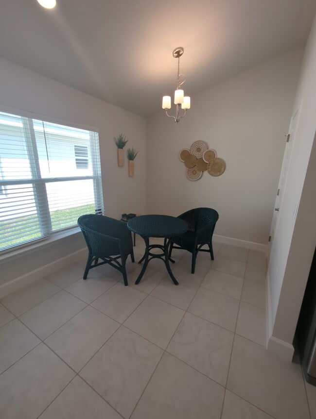 Building Photo - 980 Ibis Cir