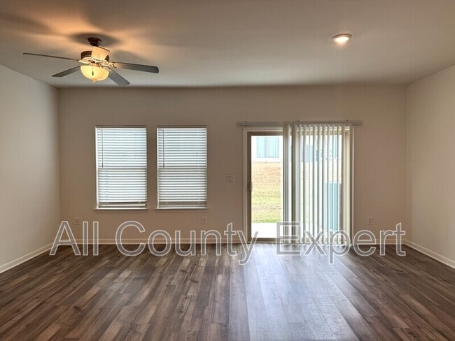 Building Photo - 5190 Glade Park Dr