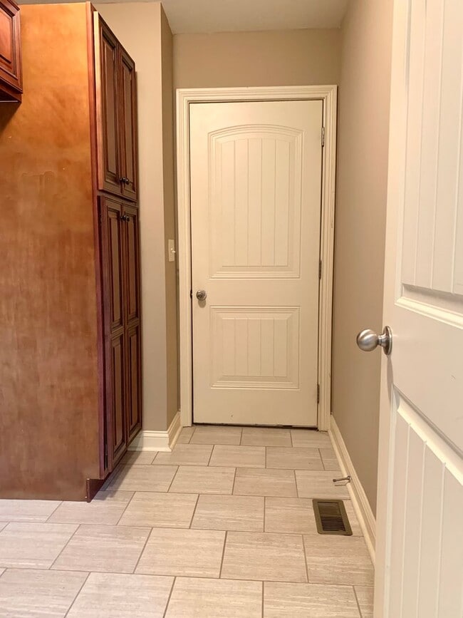 Building Photo - 1053 Quiver Ln