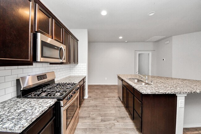 Building Photo - 8302 Rose Petals Ln