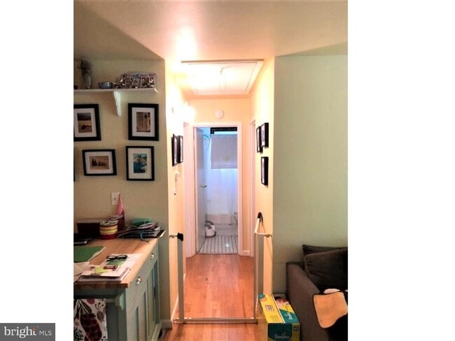 Building Photo - 206 Linden Ln